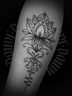 tattoo danny dresden fiebig dotwork pattern mandala mistfink