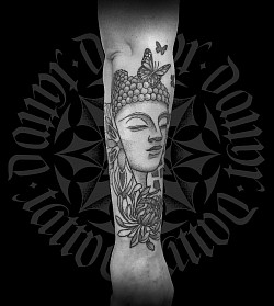 Buddha Tattoo Dresden Danny Fiebig mistfink dotwork dannyefpunkt